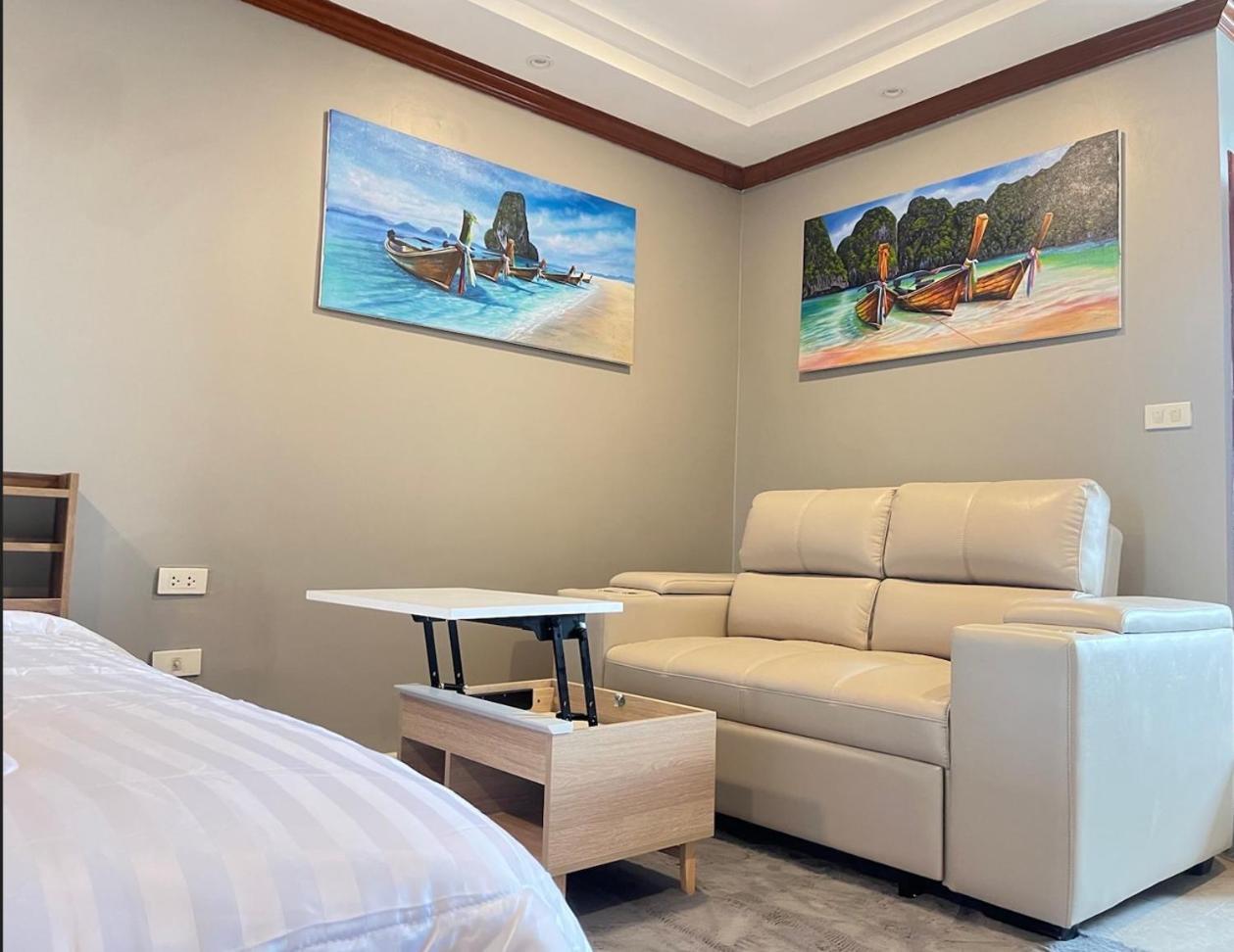 Andaman Sea Apartments Near Patong Beach - 28 Sqm With Kitchen, Private Bathroom, Seating Area, 65" Smart Tv With Free Wifi Exterior foto